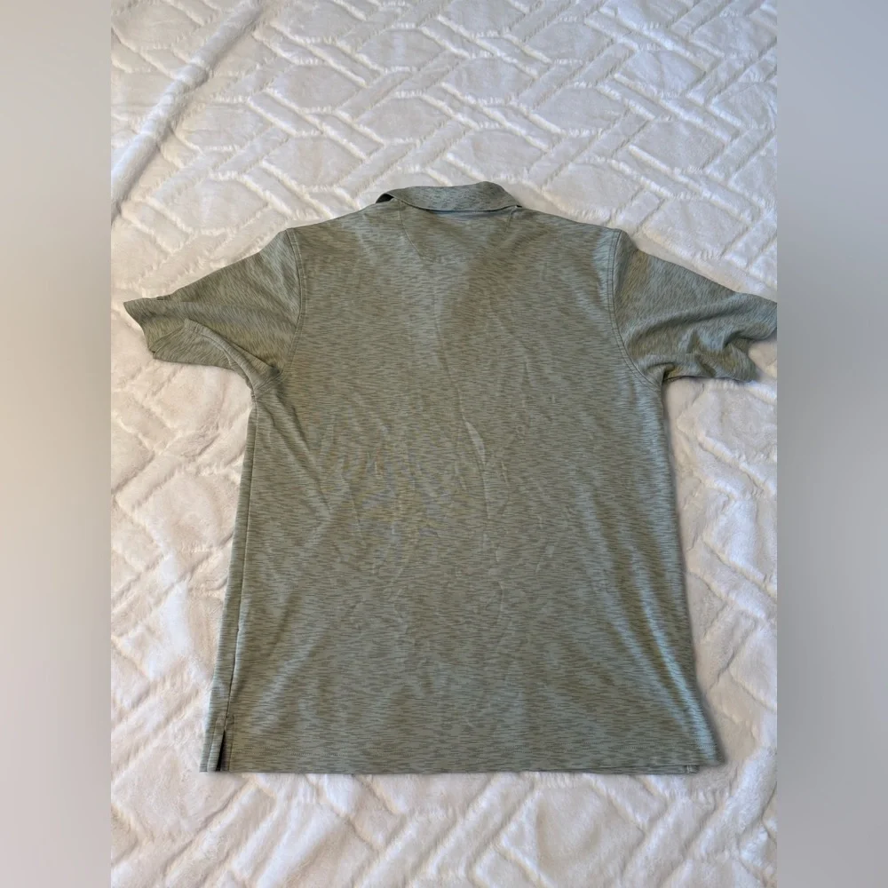 IZOD Men's Light Green Polo Shirt - Picture 4 of 5
